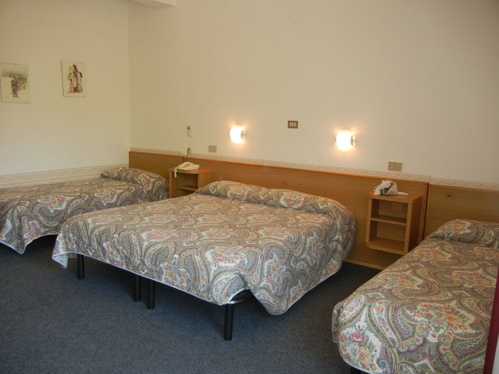 Hotel Miralaghi Padergnone