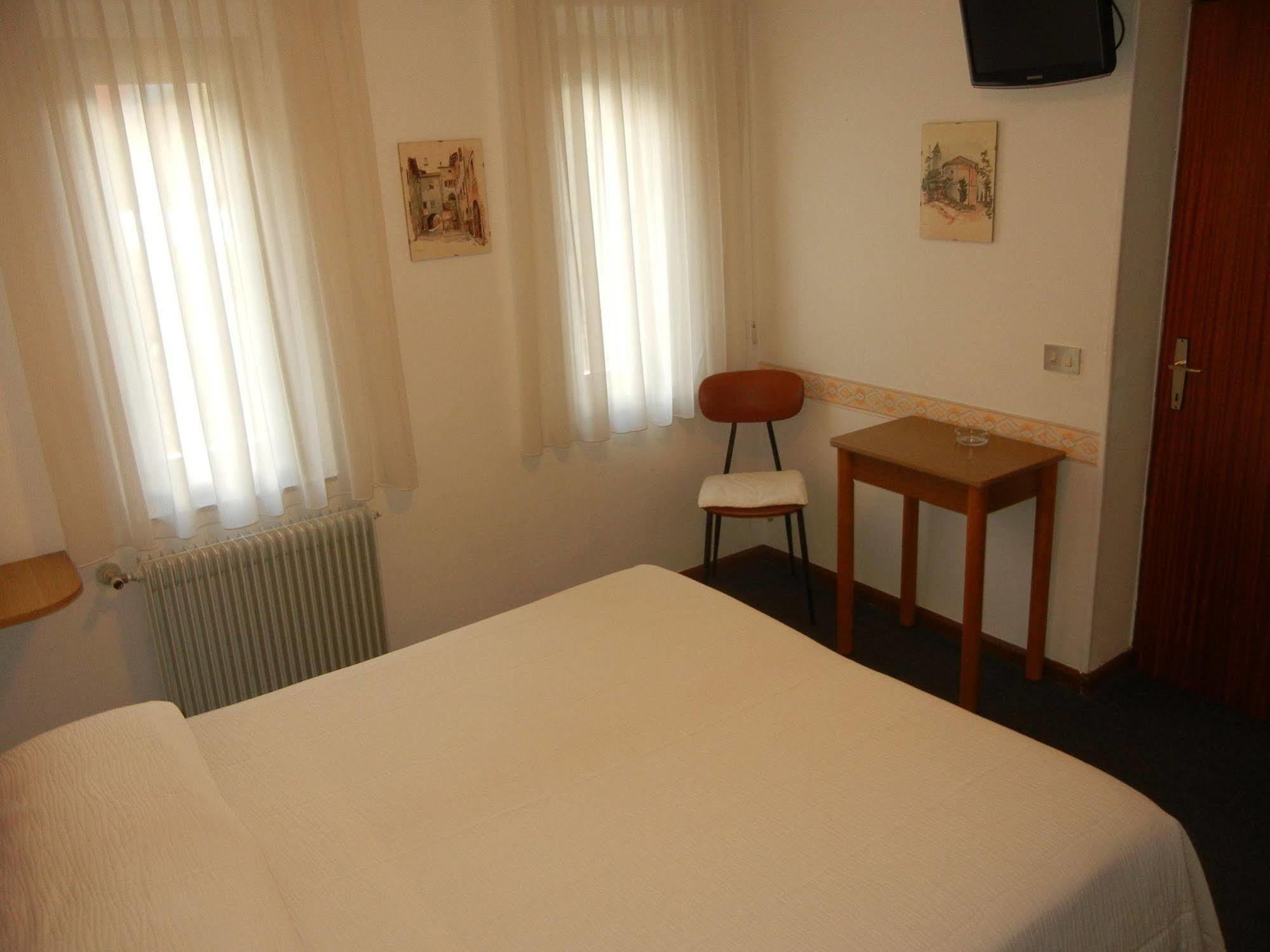 Miralaghi Hotel Padergnone